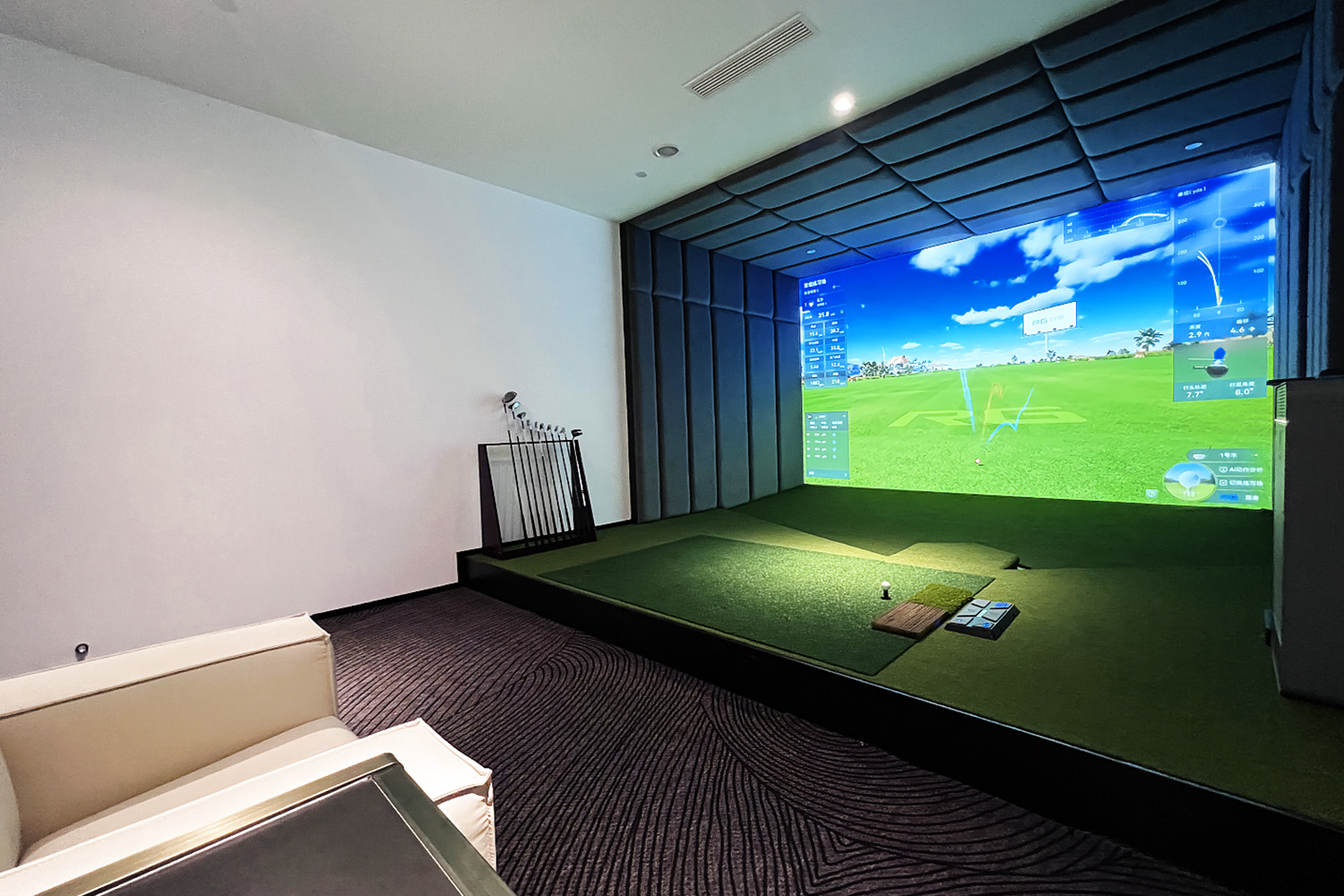 成都中巔臺(tái)球·高爾夫俱樂(lè)部