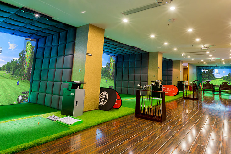 如歌聯(lián)網(wǎng)球館:室內(nèi)高爾夫