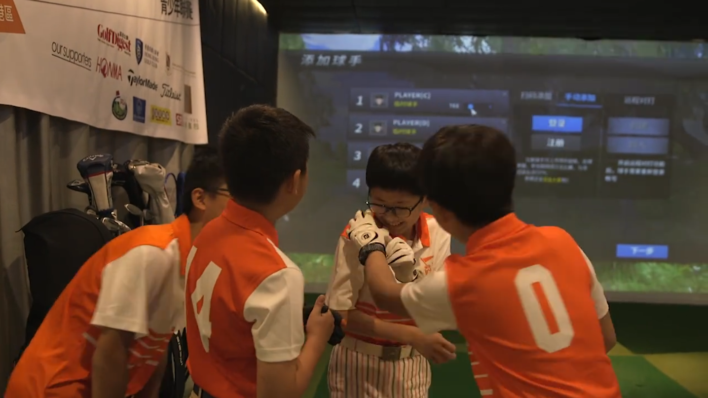 玩鬧嬉戲，親密無間.png